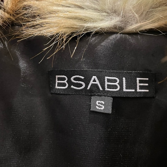 BSABLE Faux Fur Jacket (small) - Picture 3 of 5